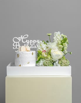 Garden Rose Birthday Cake